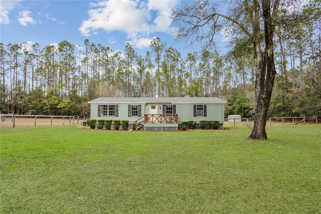 Picture Perfect Setting!