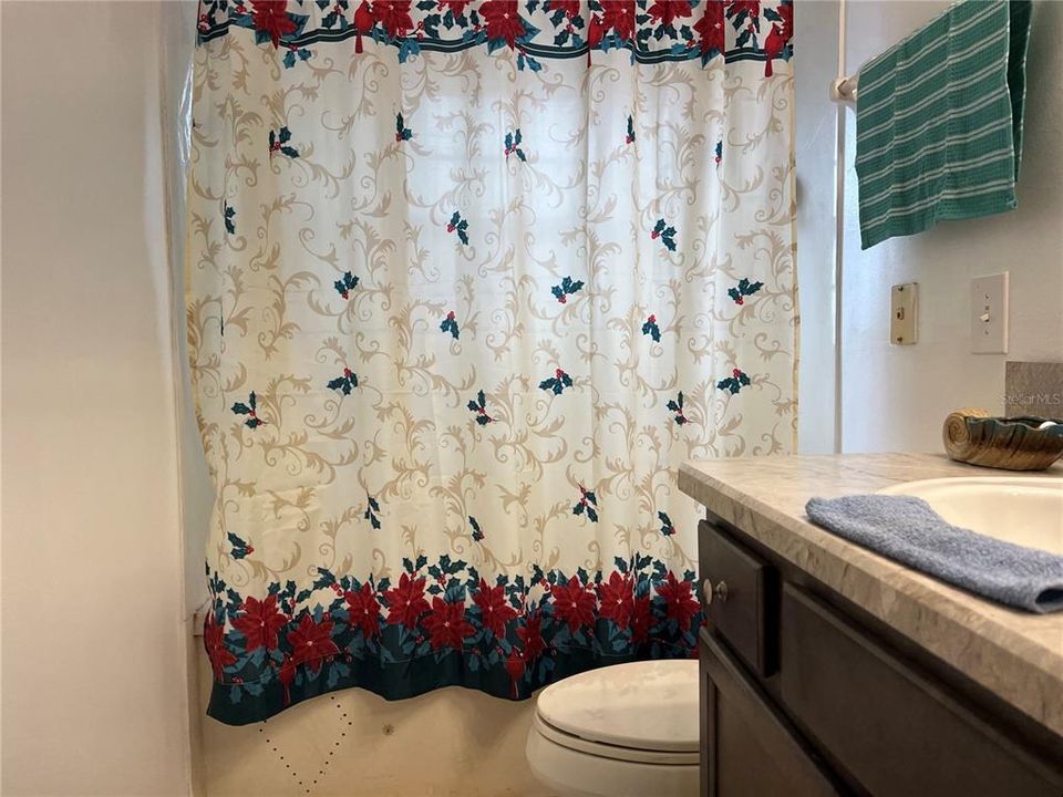 For Sale: $265,000 (3 beds, 3 baths, 1800 Square Feet)