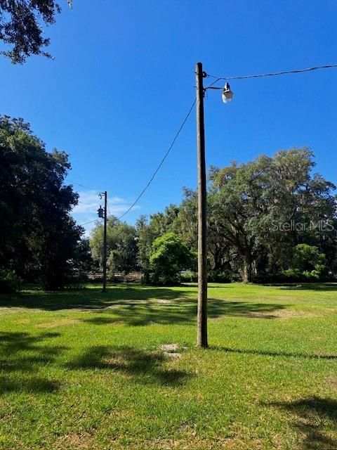 На продажу: $114,900 (2.39 acres)