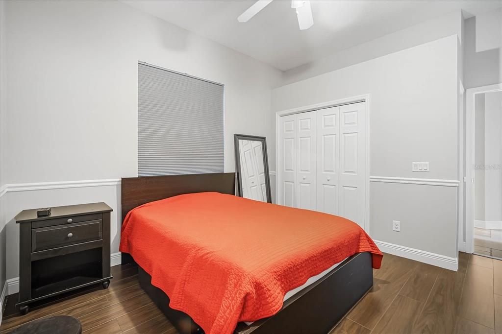 For Sale: $1,175,000 (6 beds, 5 baths, 5484 Square Feet)