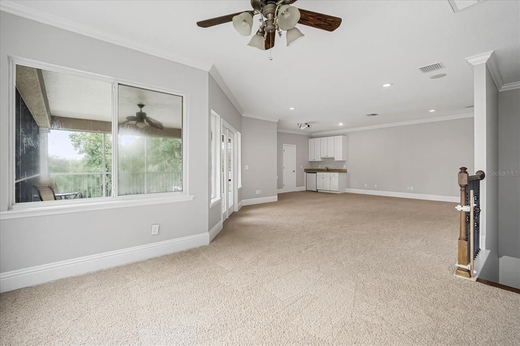 For Sale: $1,175,000 (6 beds, 5 baths, 5484 Square Feet)