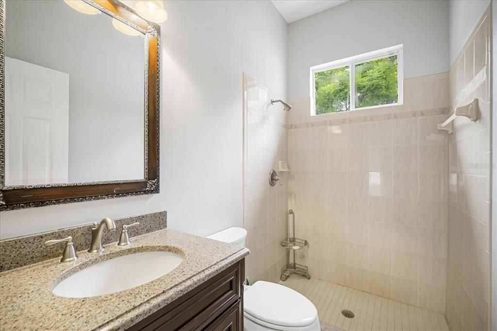 For Sale: $1,175,000 (6 beds, 5 baths, 5484 Square Feet)