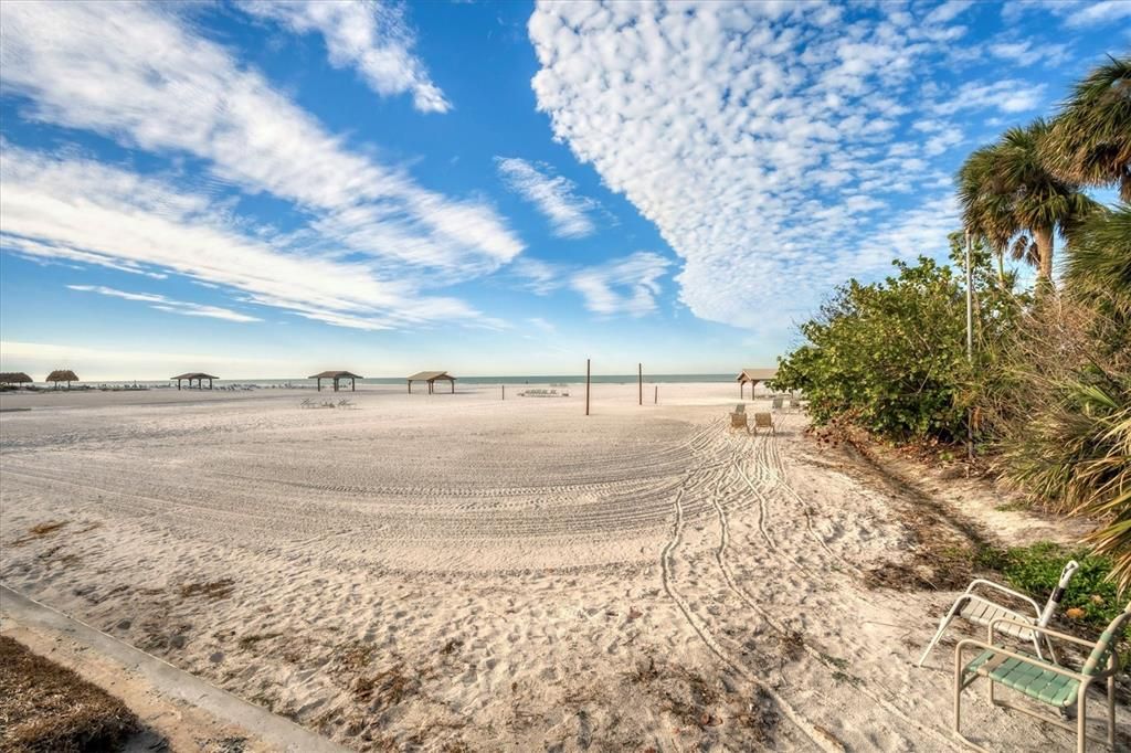 В аренду: $17,000 (2 спален, 2 ванн, 1008 Квадратных фут)