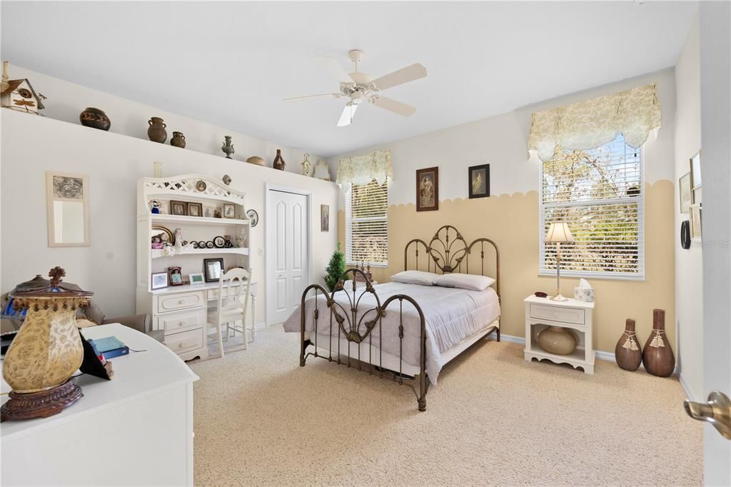 Active With Contract: $524,999 (3 beds, 2 baths, 3215 Square Feet)