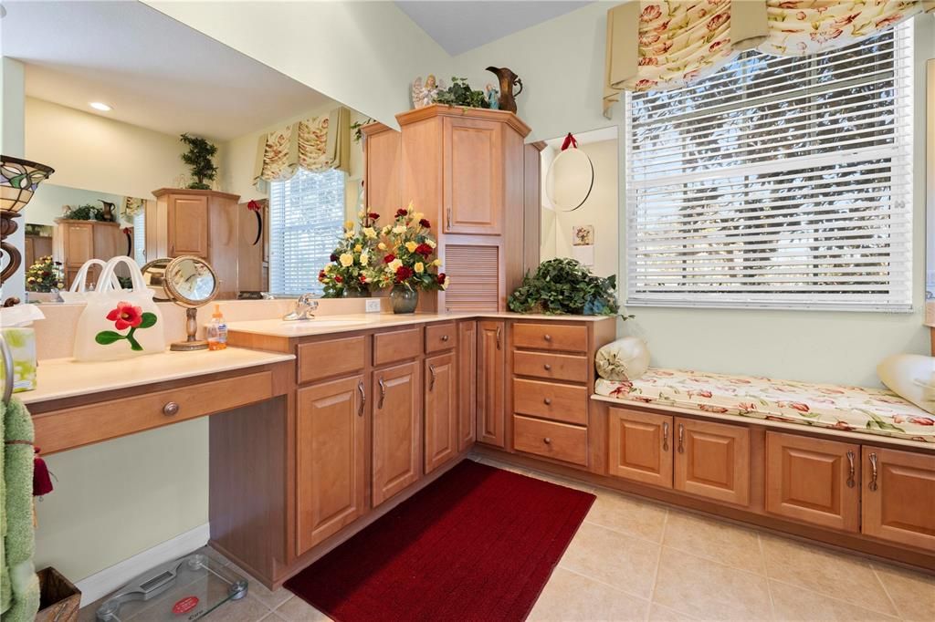 Active With Contract: $524,999 (3 beds, 2 baths, 3215 Square Feet)