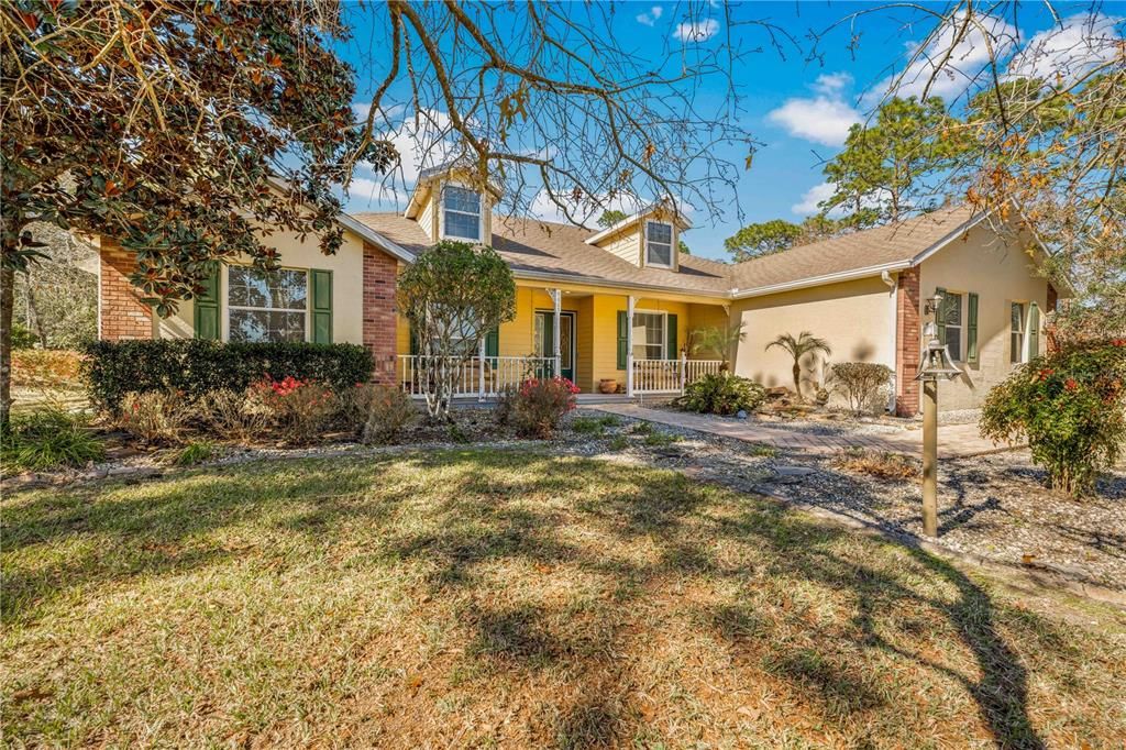 Active With Contract: $524,999 (3 beds, 2 baths, 3215 Square Feet)