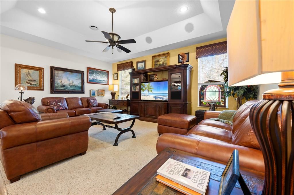 Active With Contract: $524,999 (3 beds, 2 baths, 3215 Square Feet)