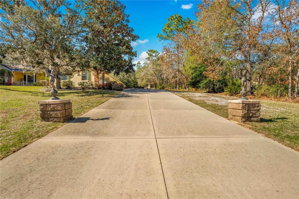 Active With Contract: $524,999 (3 beds, 2 baths, 3215 Square Feet)