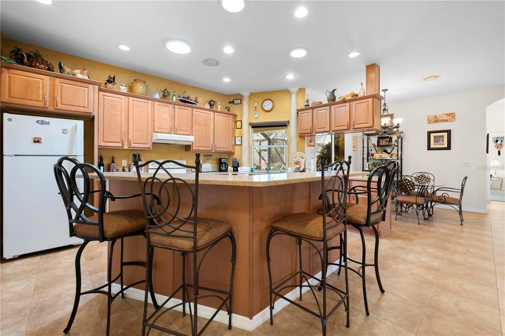 Active With Contract: $524,999 (3 beds, 2 baths, 3215 Square Feet)