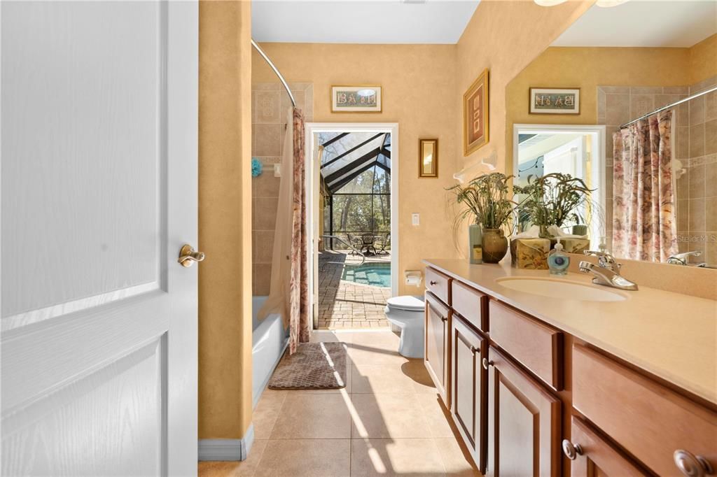 Active With Contract: $524,999 (3 beds, 2 baths, 3215 Square Feet)