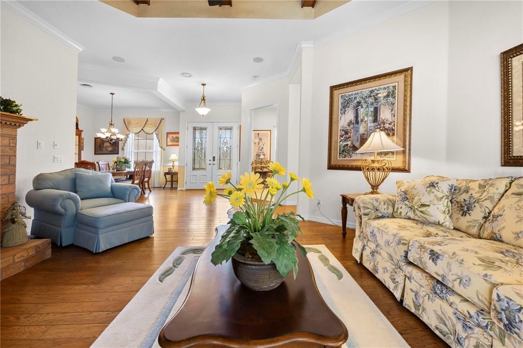 Active With Contract: $524,999 (3 beds, 2 baths, 3215 Square Feet)