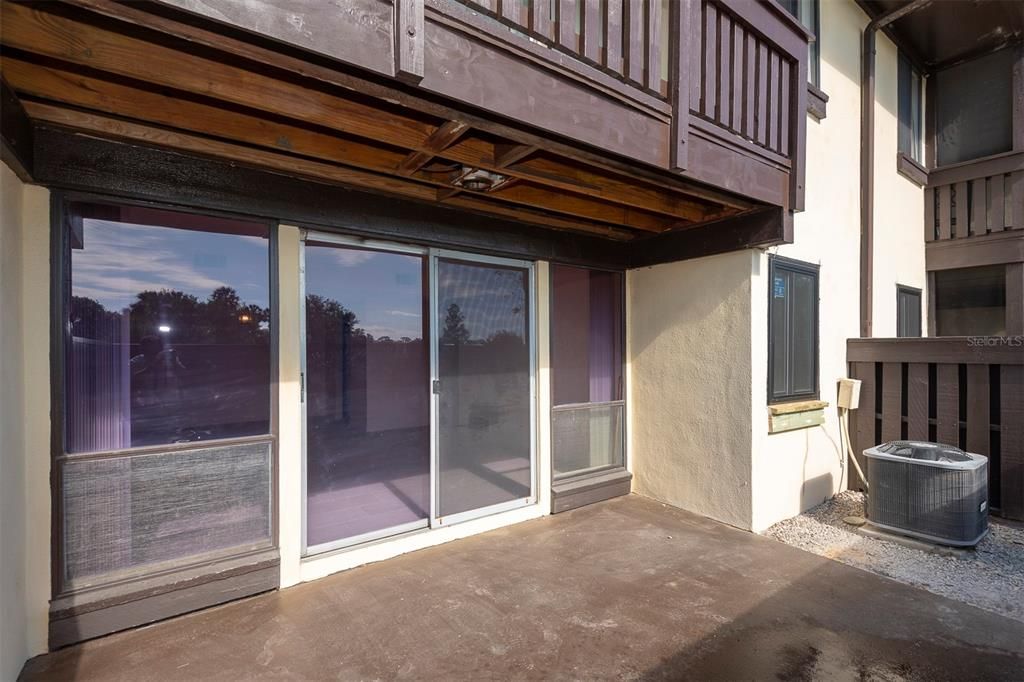 На продажу: $199,999 (2 спален, 2 ванн, 986 Квадратных фут)