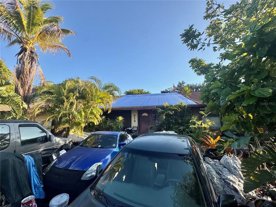 Active With Contract: $234,999 (3 beds, 2 baths, 1278 Square Feet)