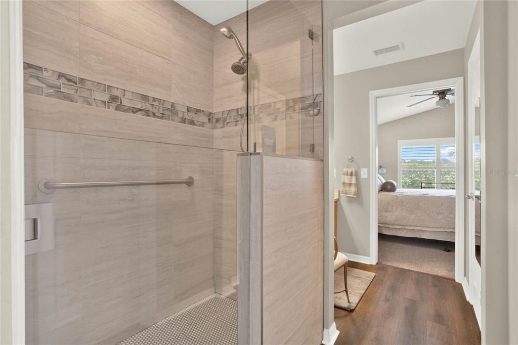 Active With Contract: $340,000 (2 beds, 2 baths, 1637 Square Feet)