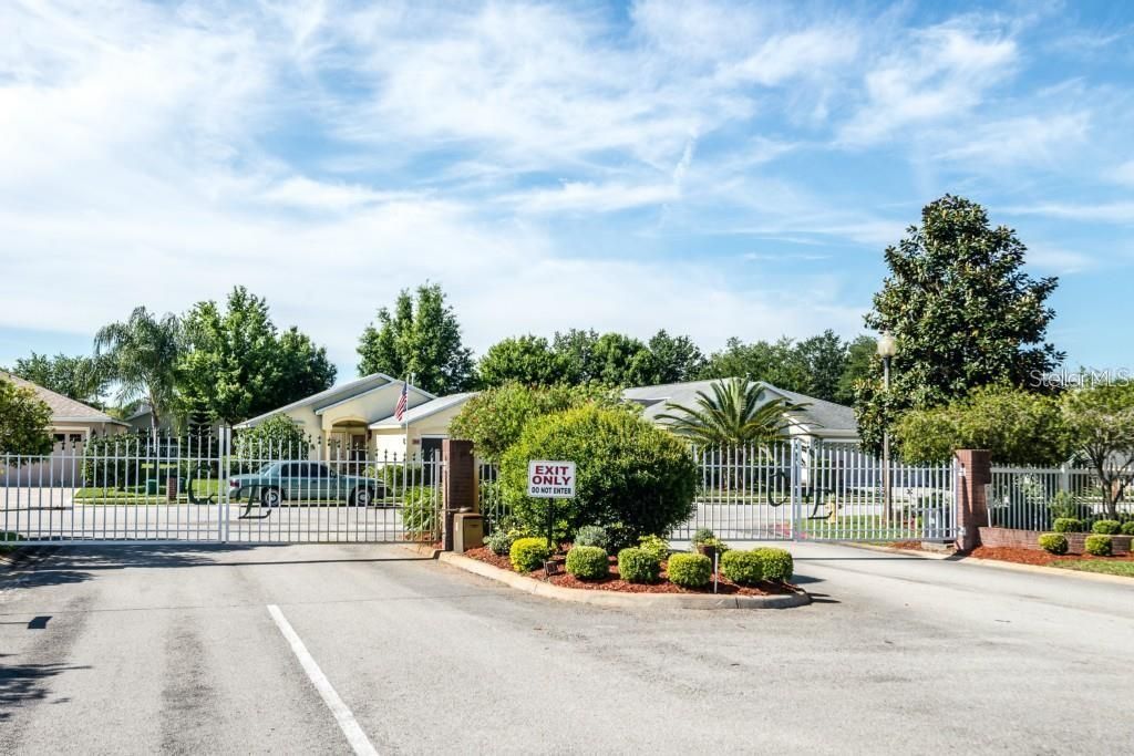 Active With Contract: $340,000 (2 beds, 2 baths, 1637 Square Feet)