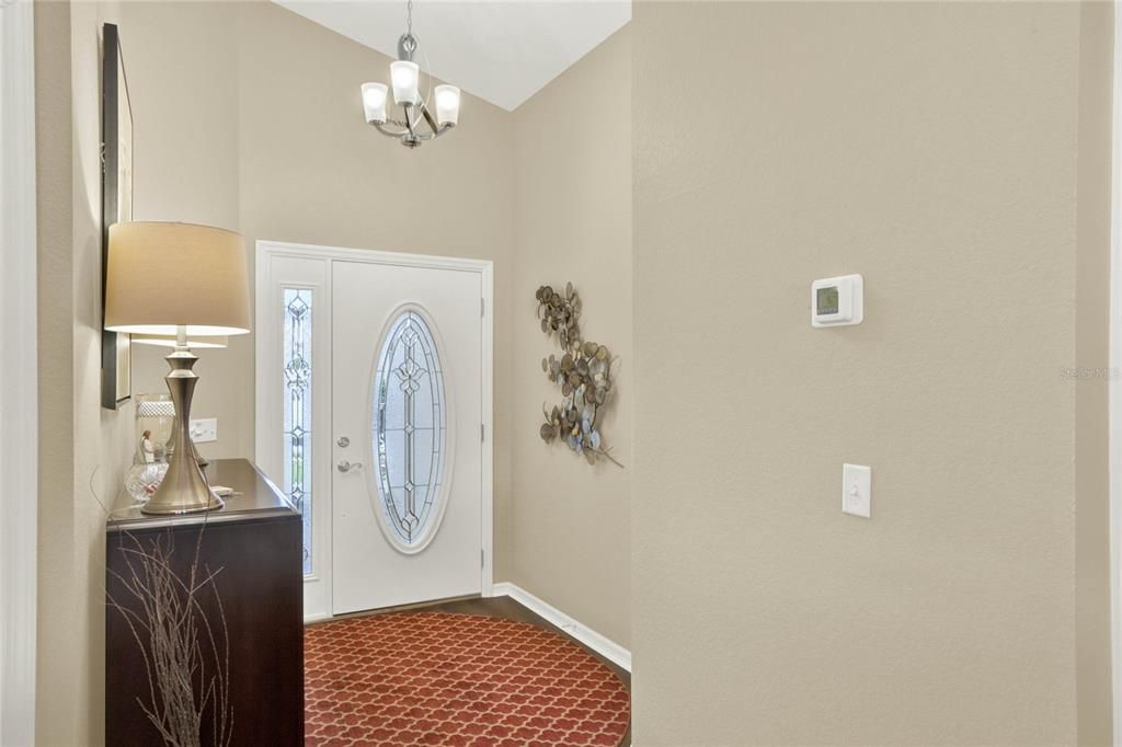 Active With Contract: $340,000 (2 beds, 2 baths, 1637 Square Feet)