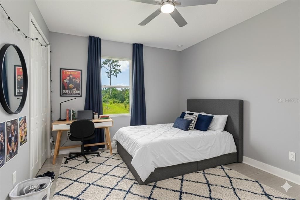 Activo con contrato: $420,000 (4 camas, 2 baños, 2171 Pies cuadrados)