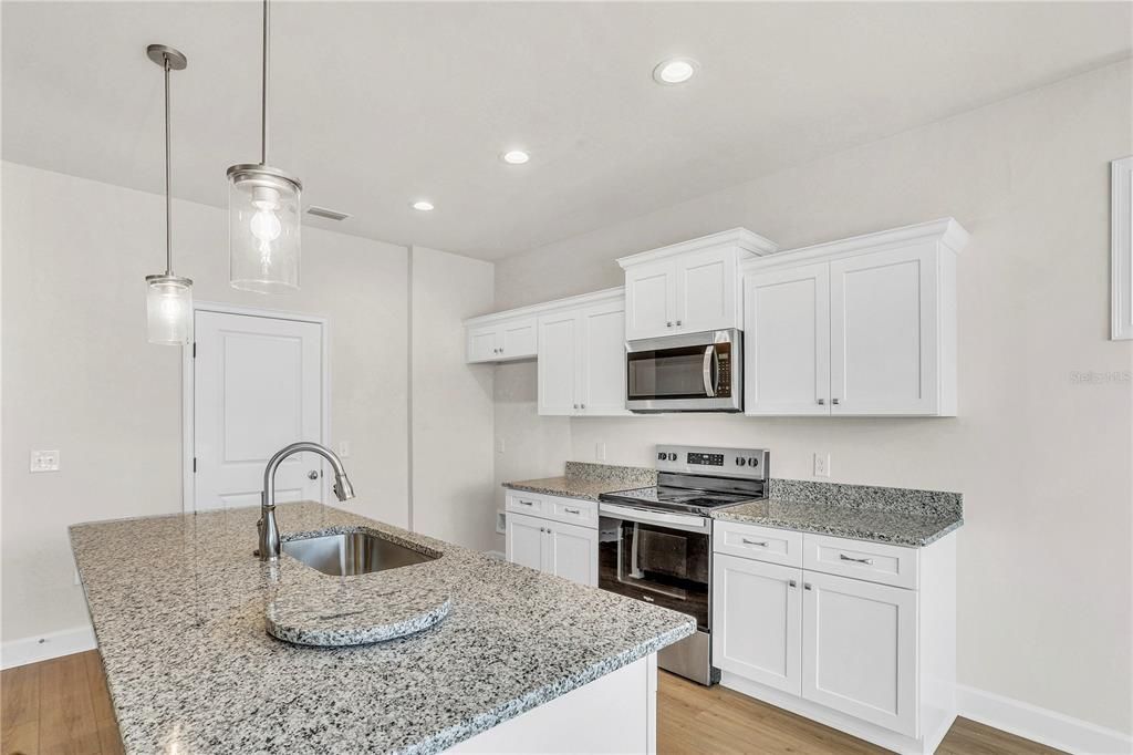 Active With Contract: $312,500 (4 beds, 2 baths, 1620 Square Feet)