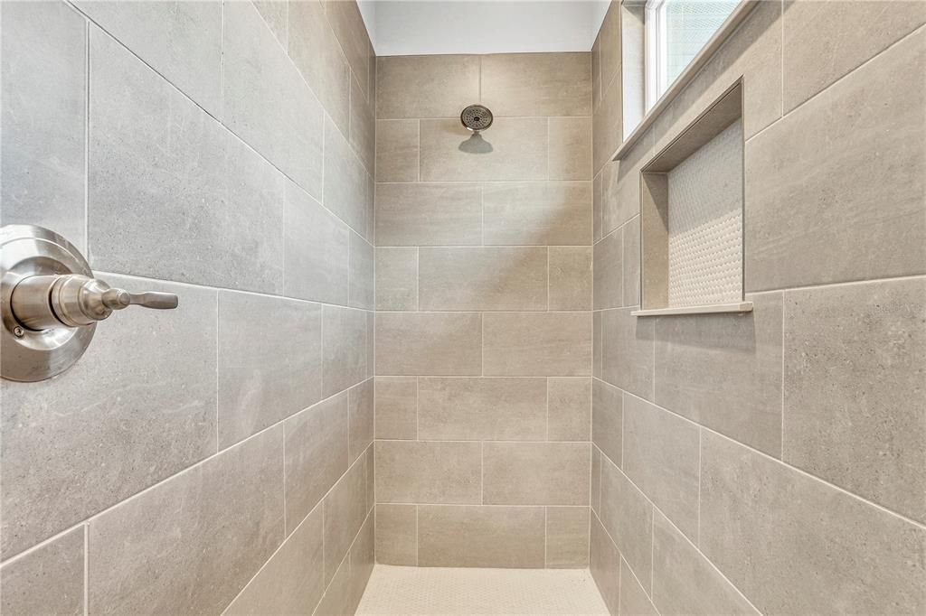 Active With Contract: $312,500 (4 beds, 2 baths, 1620 Square Feet)