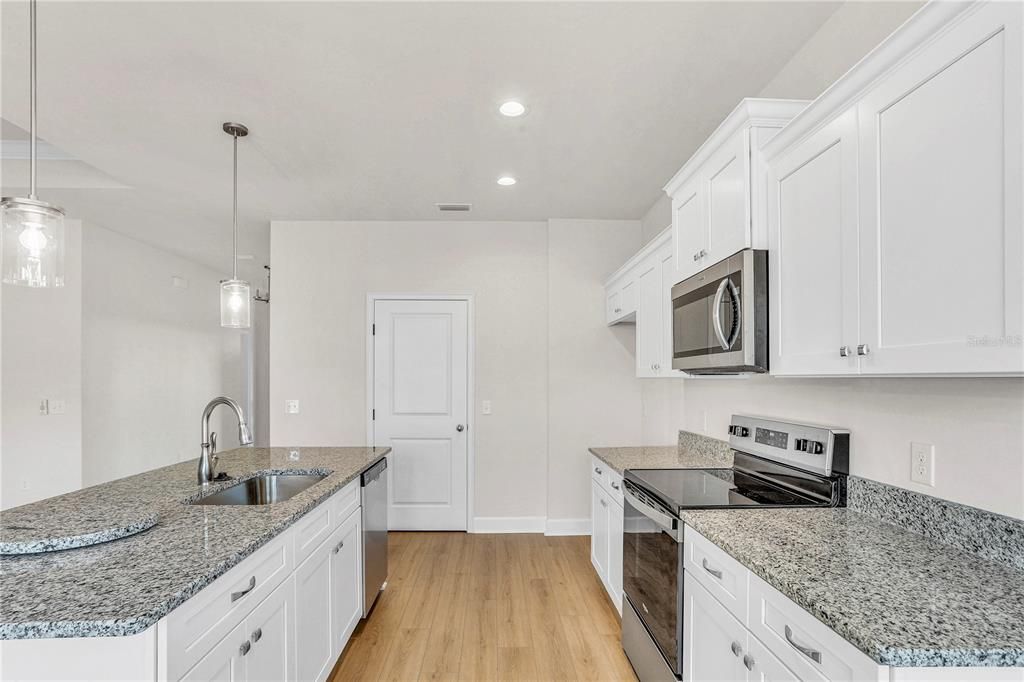 Active With Contract: $312,500 (4 beds, 2 baths, 1620 Square Feet)