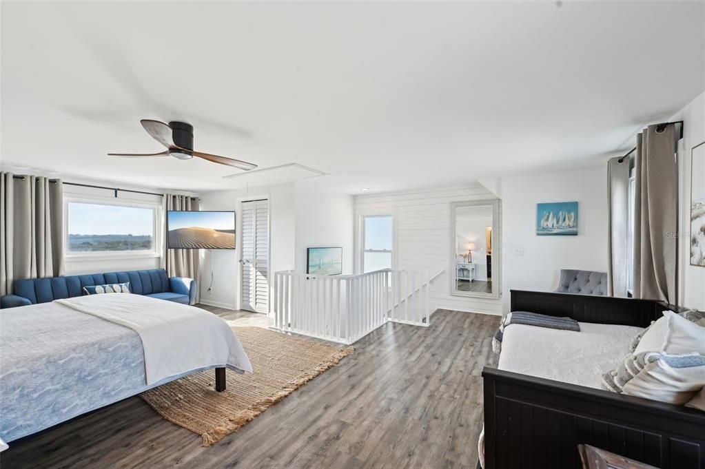 For Sale: $2,590,000 (5 beds, 3 baths, 2690 Square Feet)