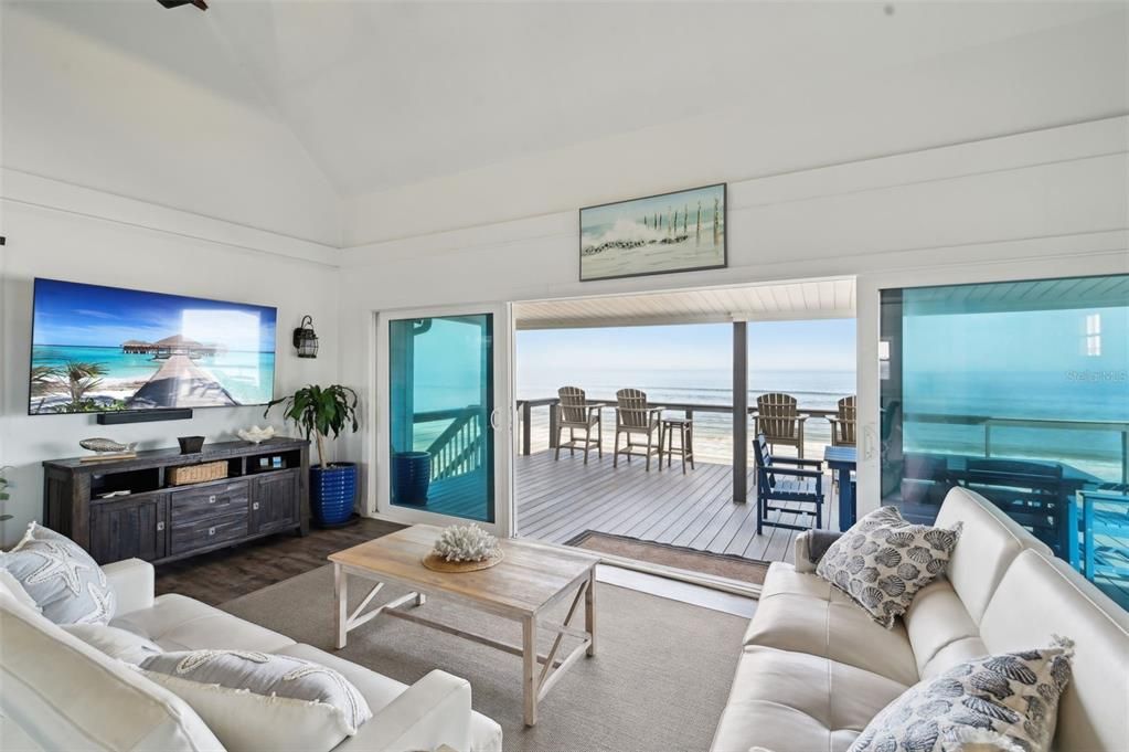 For Sale: $2,590,000 (5 beds, 3 baths, 2690 Square Feet)
