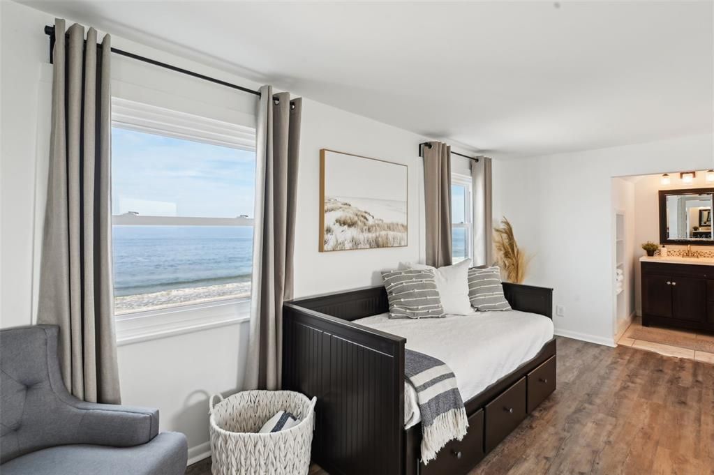 For Sale: $2,590,000 (5 beds, 3 baths, 2690 Square Feet)
