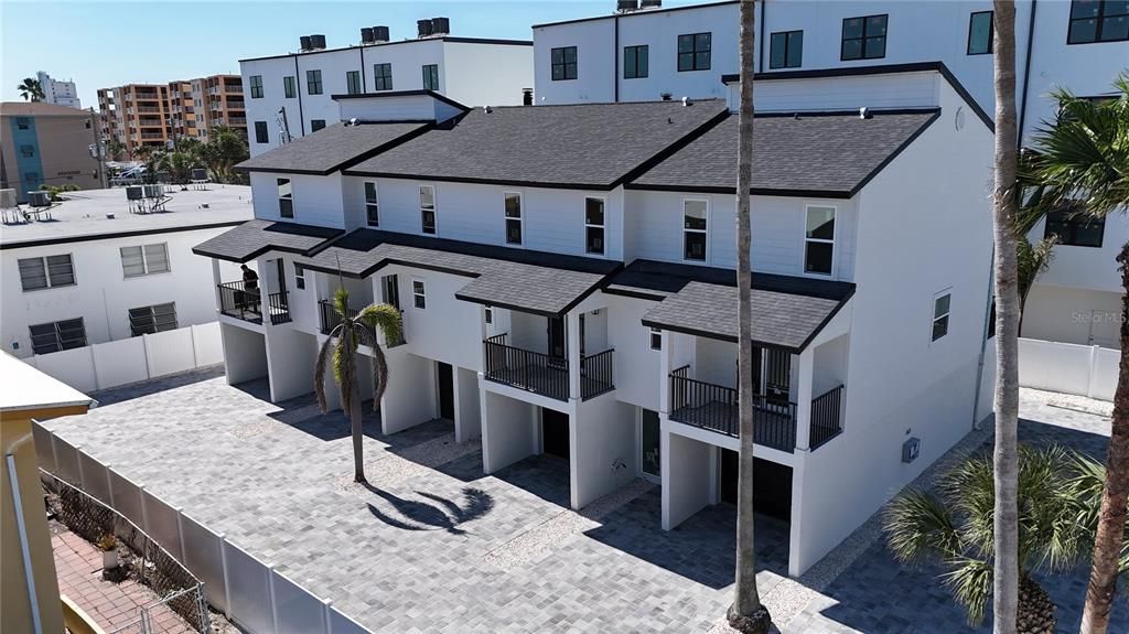 For Rent: $4,000 (2 beds, 2 baths, 1298 Square Feet)