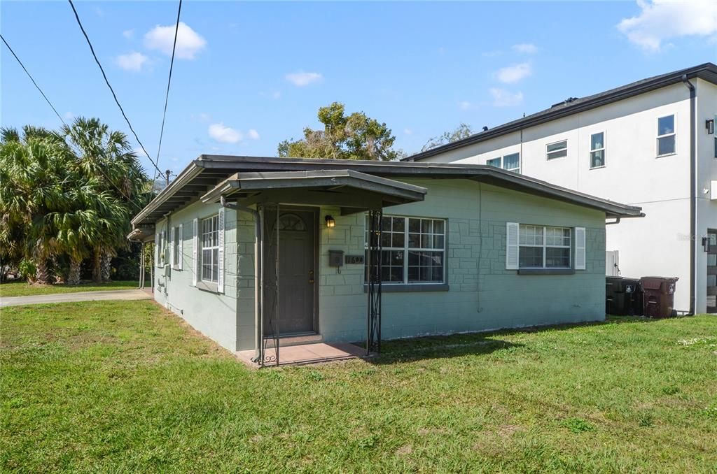 Recently Sold: $325,000 (3 beds, 1 baths, 1050 Square Feet)