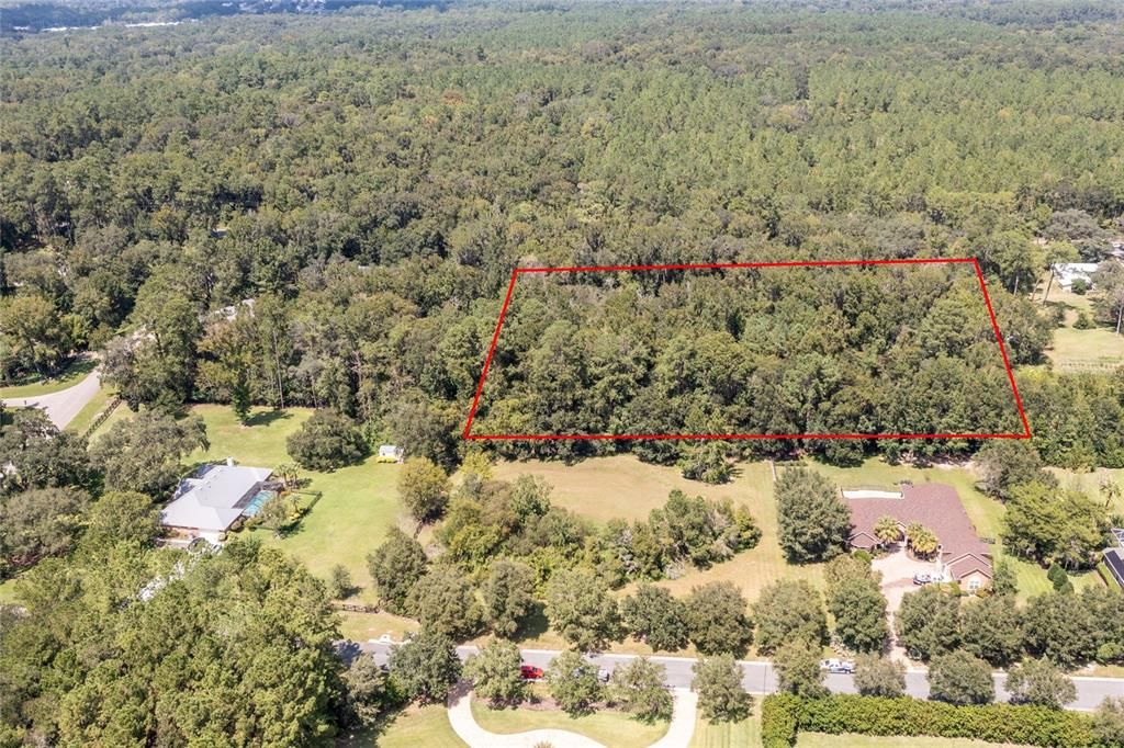 Activo con contrato: $325,000 (6.28 acres)