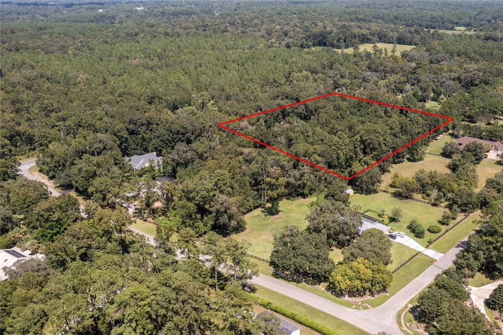 Activo con contrato: $325,000 (6.28 acres)
