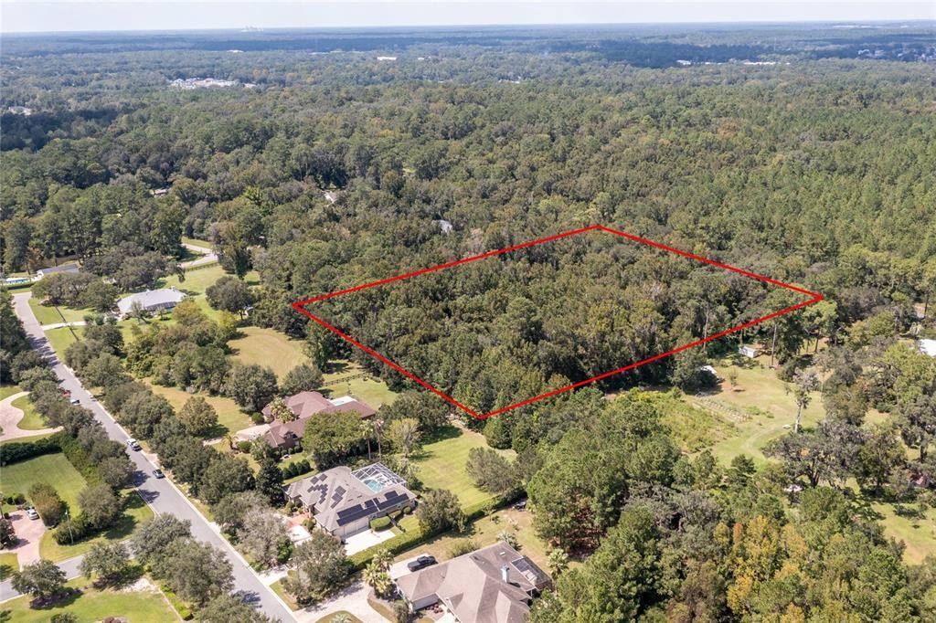 Activo con contrato: $325,000 (6.28 acres)