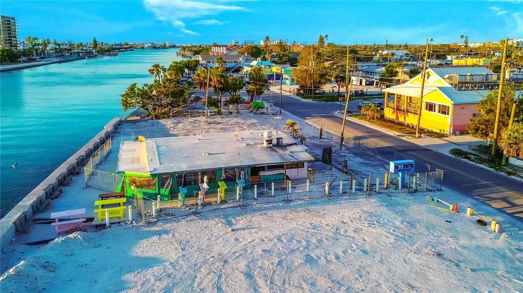 合同活跃: $3,850,000 (0 贝兹, 0 浴室, 2394 平方英尺)