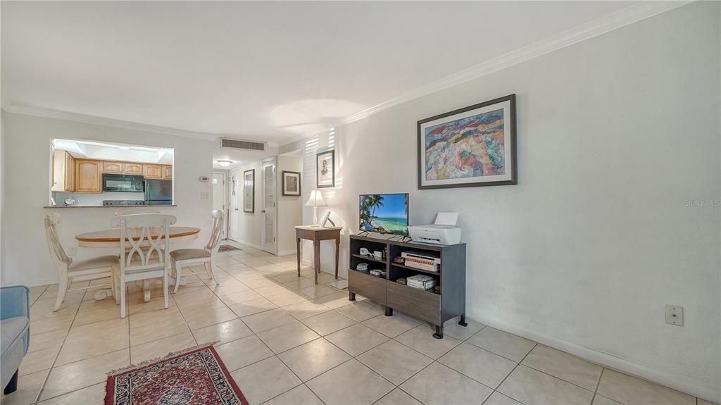 En Venta: $199,900 (2 camas, 1 baños, 865 Pies cuadrados)