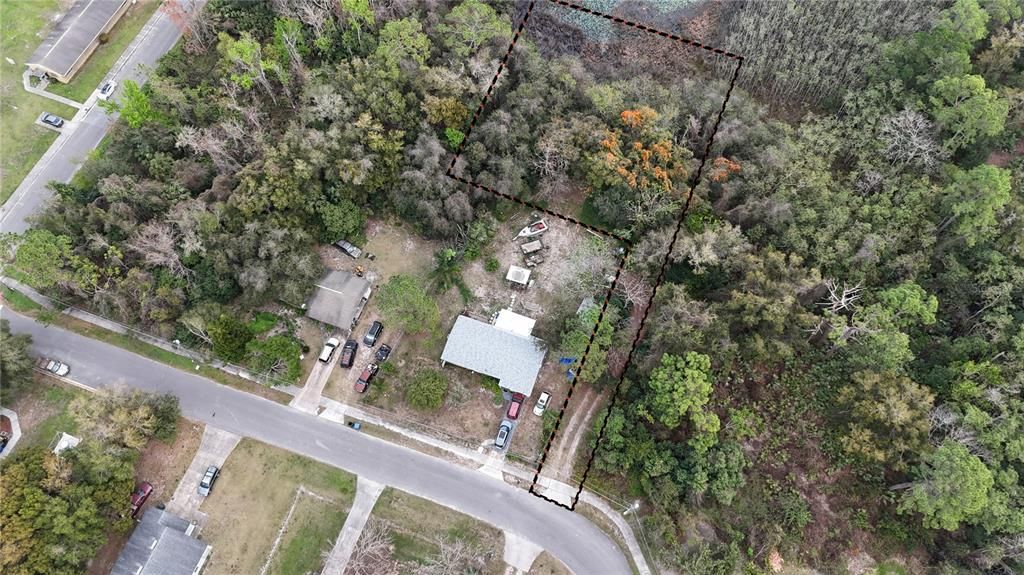 На продажу: $80,000 (0.50 acres)