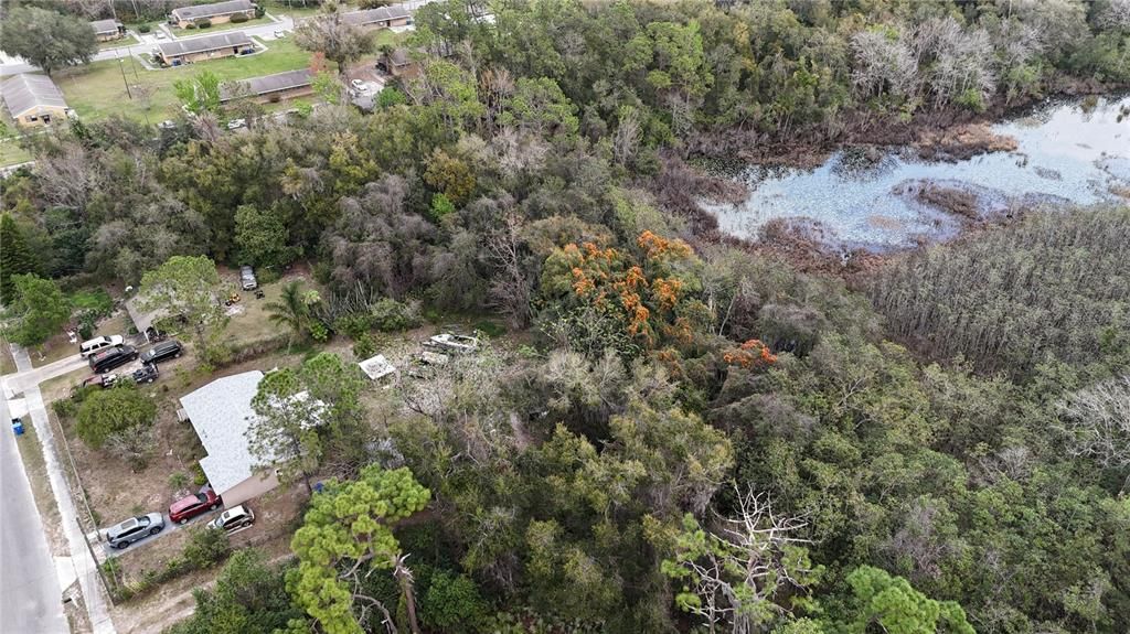 На продажу: $80,000 (0.50 acres)