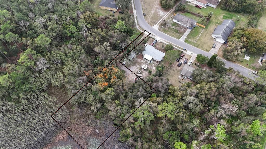 На продажу: $80,000 (0.50 acres)