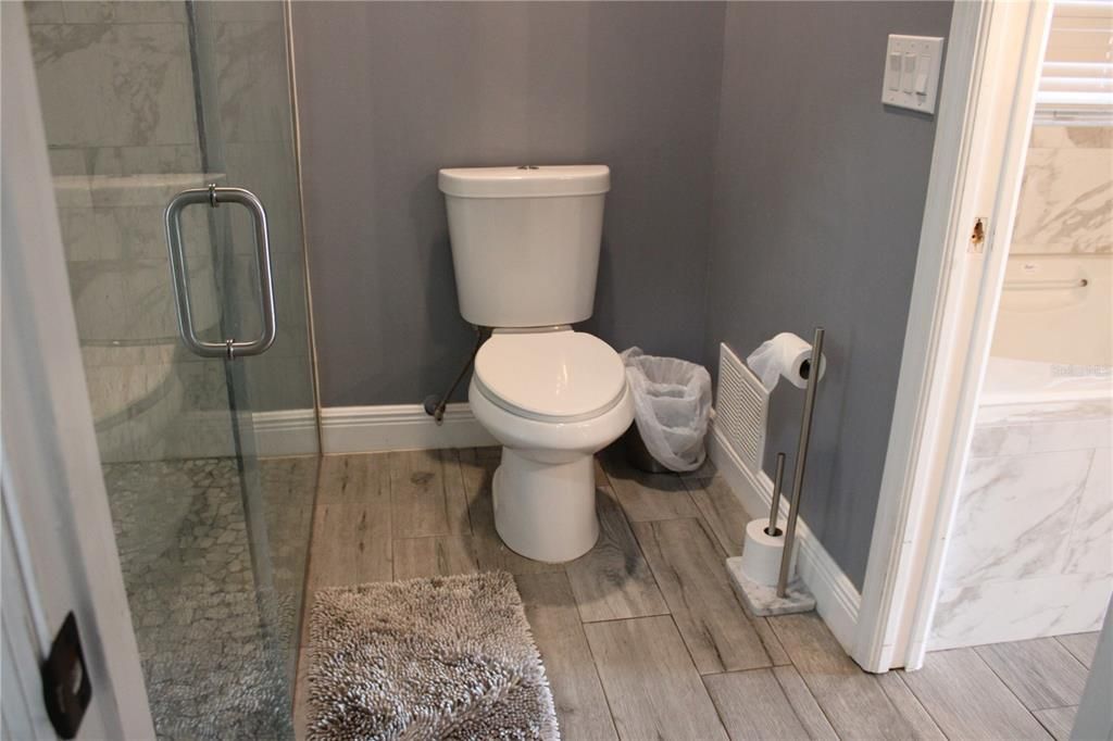 For Sale: $705,000 (3 beds, 2 baths, 2294 Square Feet)