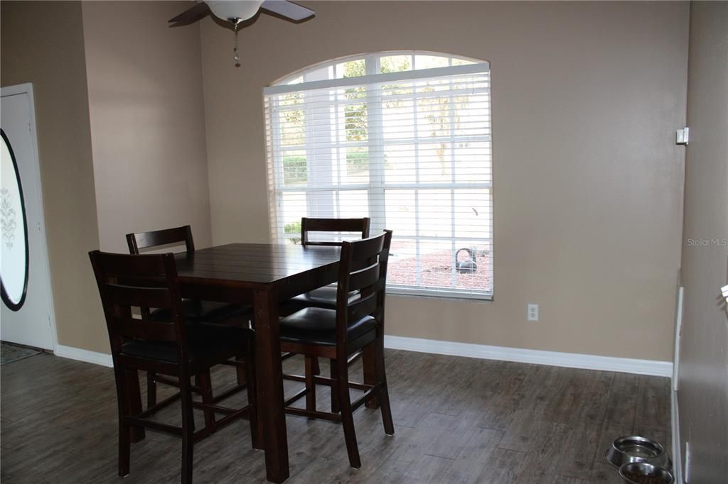 For Sale: $705,000 (3 beds, 2 baths, 2294 Square Feet)