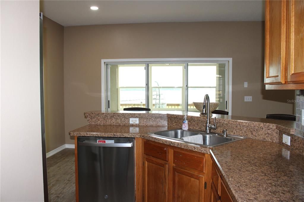 For Sale: $705,000 (3 beds, 2 baths, 2294 Square Feet)