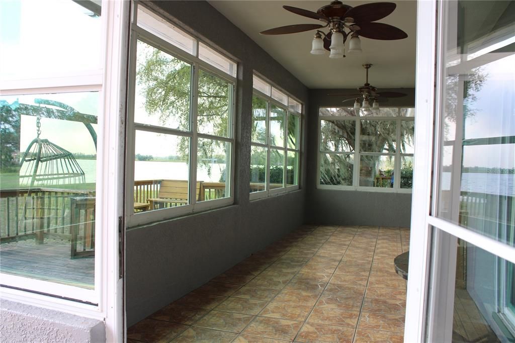 For Sale: $705,000 (3 beds, 2 baths, 2294 Square Feet)