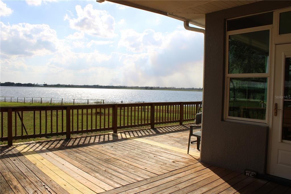 For Sale: $705,000 (3 beds, 2 baths, 2294 Square Feet)