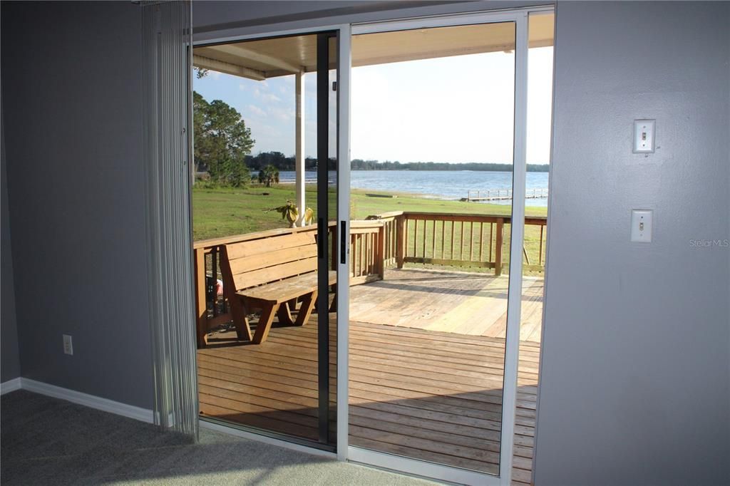 For Sale: $705,000 (3 beds, 2 baths, 2294 Square Feet)