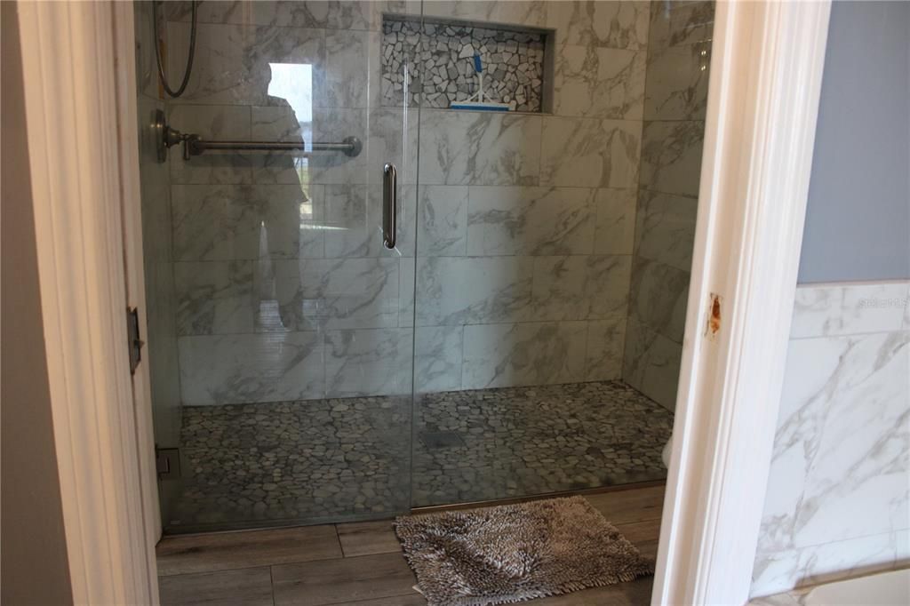 For Sale: $705,000 (3 beds, 2 baths, 2294 Square Feet)