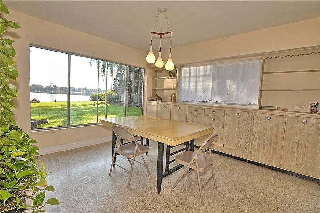 For Sale: $1,065,000 (0.53 acres)