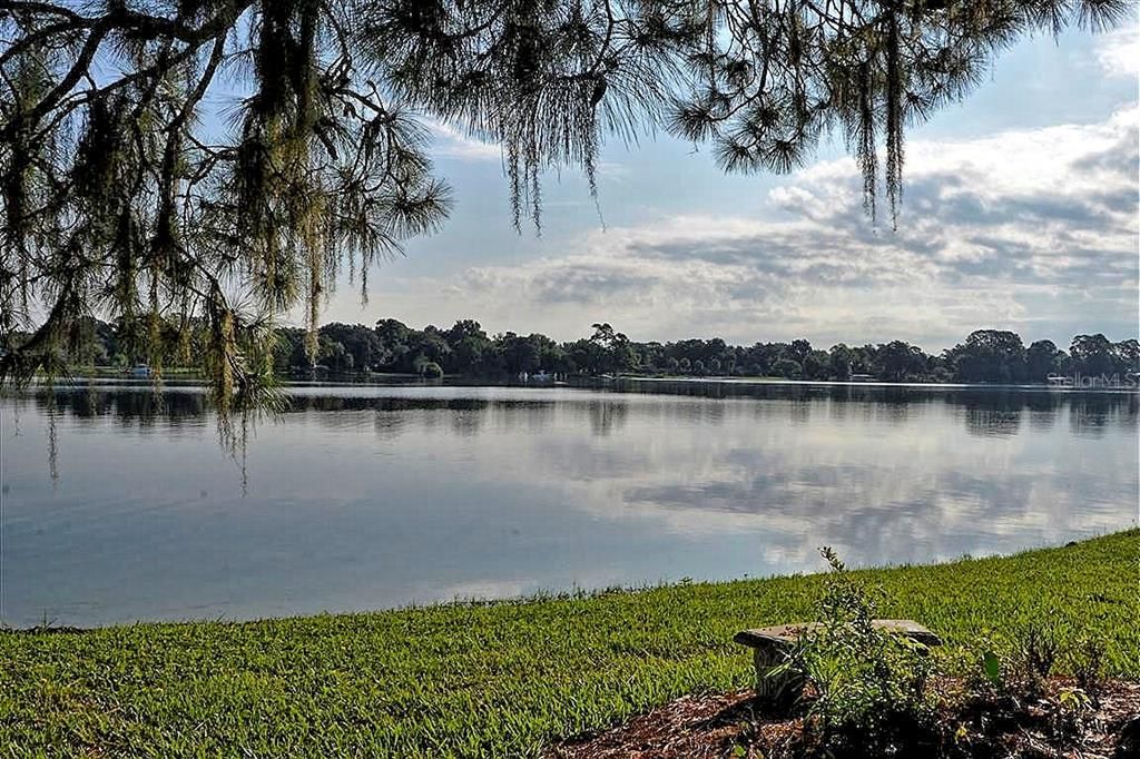 For Sale: $1,065,000 (0.53 acres)