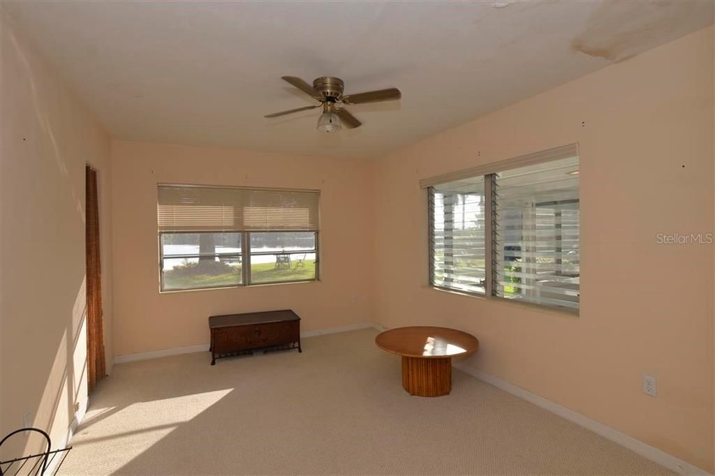 For Sale: $1,065,000 (0.53 acres)