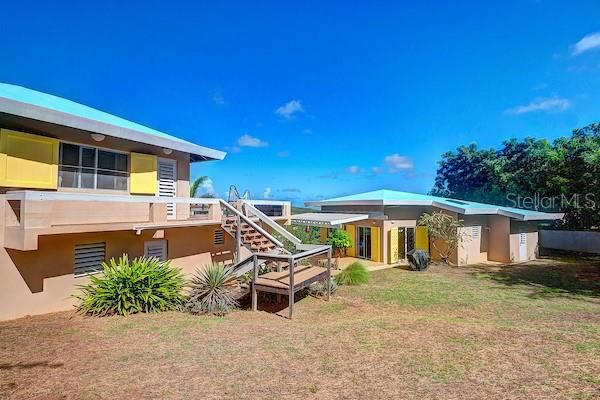 En Venta: $1,495,000 (3 camas, 3 baños, 2100 Pies cuadrados)