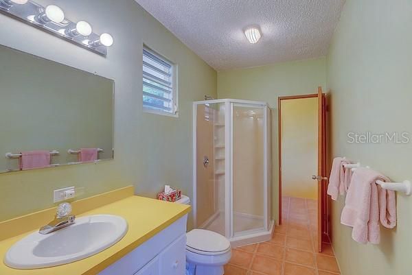 En Venta: $1,495,000 (3 camas, 3 baños, 2100 Pies cuadrados)