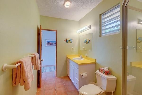 En Venta: $1,495,000 (3 camas, 3 baños, 2100 Pies cuadrados)